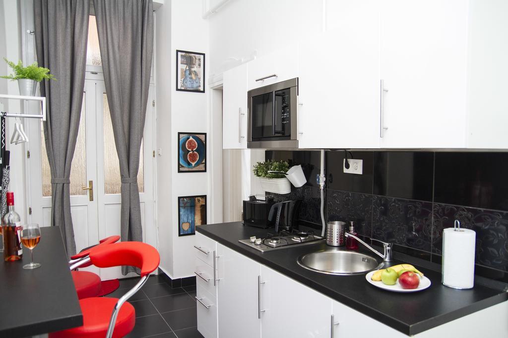 Somogyi Apartman Budapeste Exterior foto